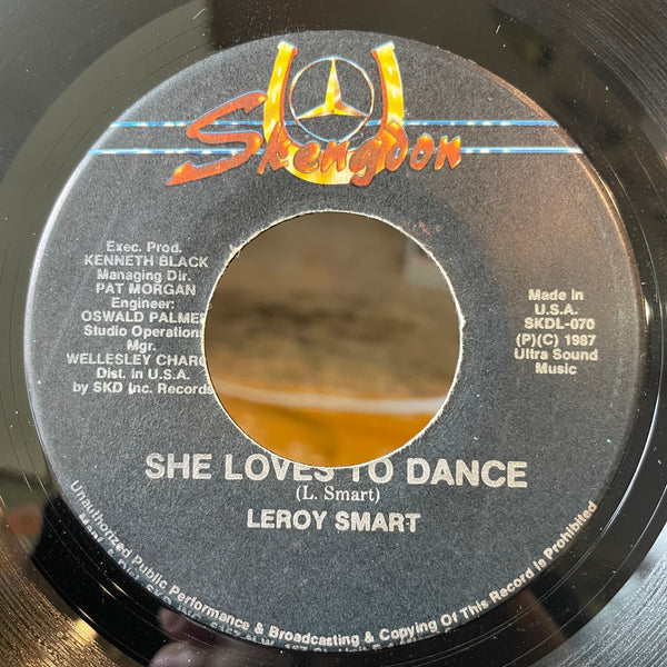 LEROY SMART [She Loves To Dance]