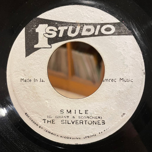 THE SILVERTONES [Smile]