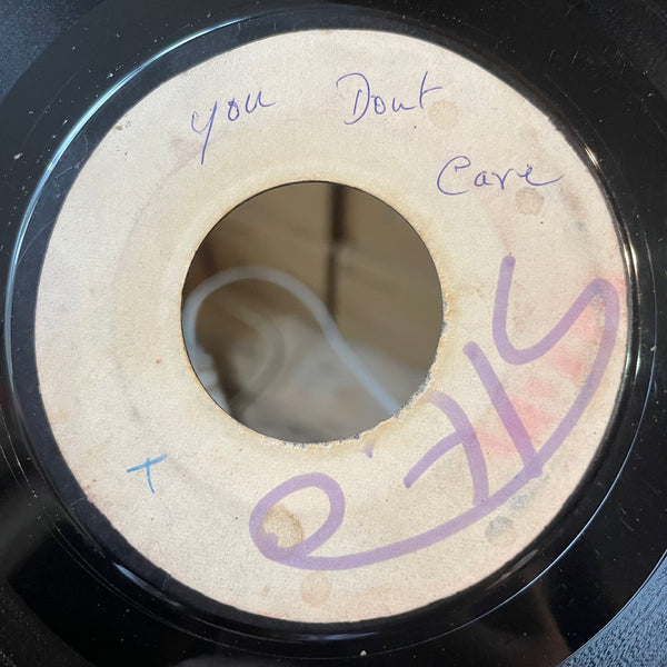 THE TECHNIQUES / TOMMY MCCOOK & THE SUPERSONICS [You Don't Care / Don On Bond Street]