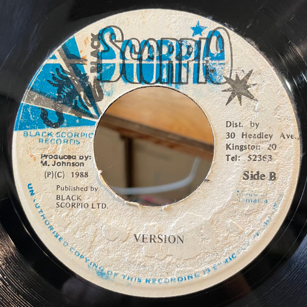 BARRINGTON LEVY [She's Mine]