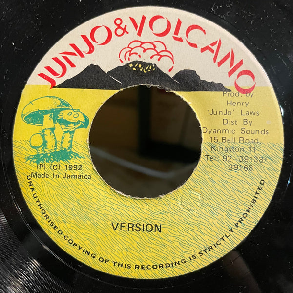 SHAKA SHAMBA [Girls Dem Fat]