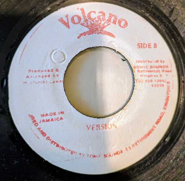 LINVAL THOMPSON [Look How Me Sexy]