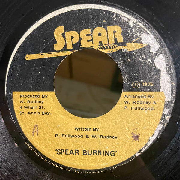 BURNING SPEAR [Spear Burning / Jomo ]