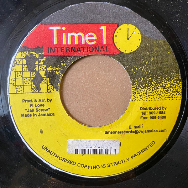 REGGIE STEPPER [Under Mi Sinting]