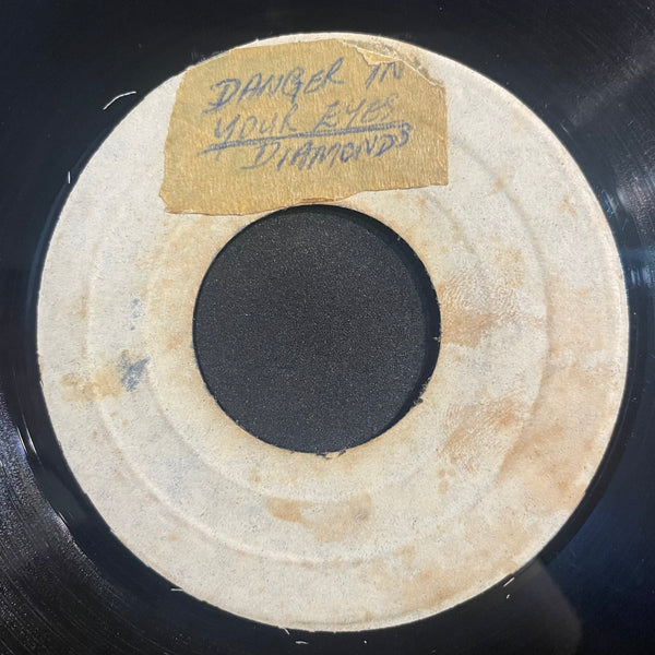 MIGHTY DIAMONDS [Danger In Your Eyes]