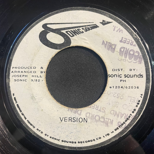 CULTURE FEATURING JOSEPH HILL [Lion Rock]