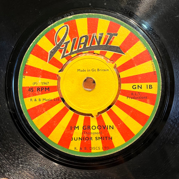 JUNIOR SMITH [I'm Groovin / Cool Dawn Your Temper]