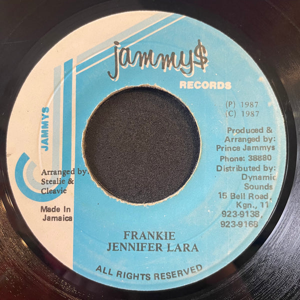 JENNIFER LARA [Frankie]