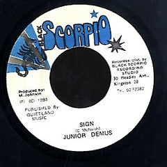 JUNIOR DEMUS [Sign]