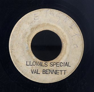 LLOYD CHARMERS & THE UNIQUES / VAL BENNETT [Follow This Sound / Lovall's Special ]