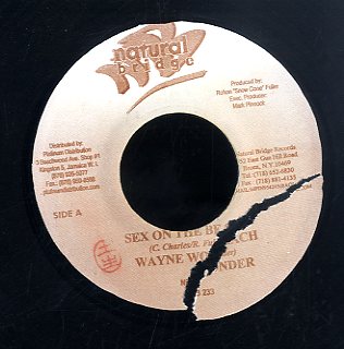 WAYNE WONDER / STRANGER [Sex On The Beach / Hear Mi A Say]