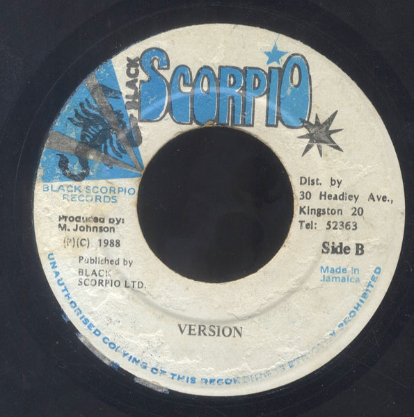 BARRINGTON LEVY [She's Mine]