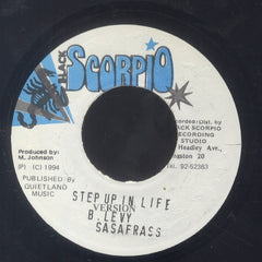 BARRINGTON LEVY & SASSAFRASS [Step Up In Life]