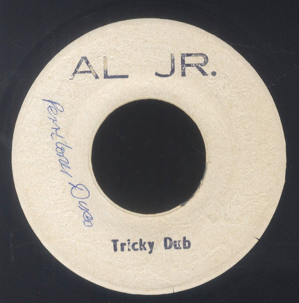 DERRICK SCREECHY [Trickey Trickey Woman / Tricky Dub]